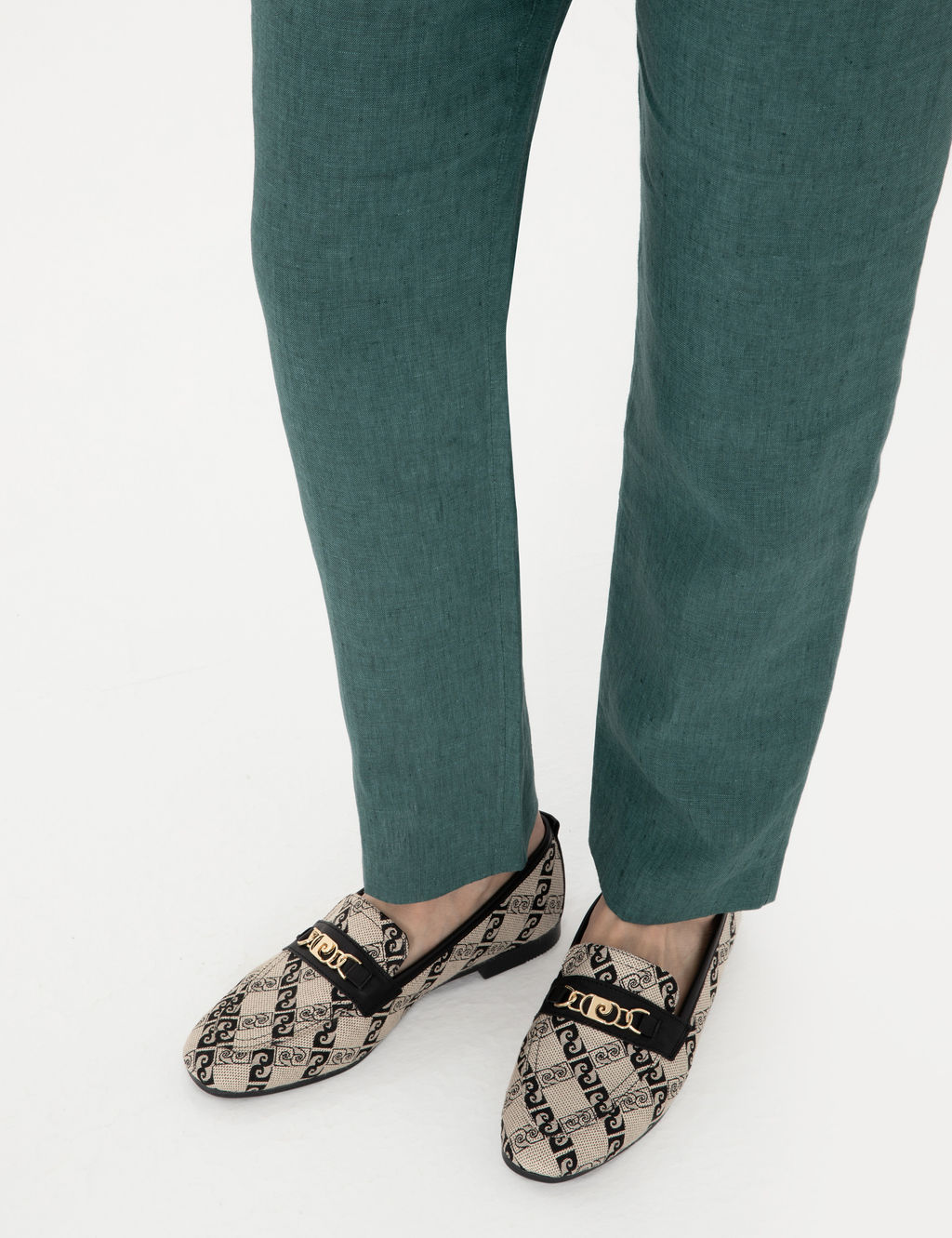 Ta_ Loafer