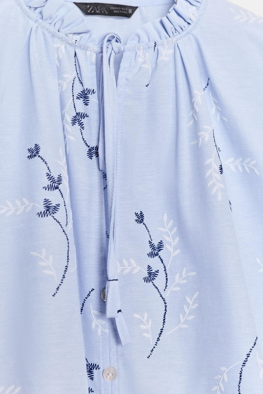 BLUSA ESTAMPADA BORDADOS ENGOMADOS / Azul / Blanco - Zara фото 9