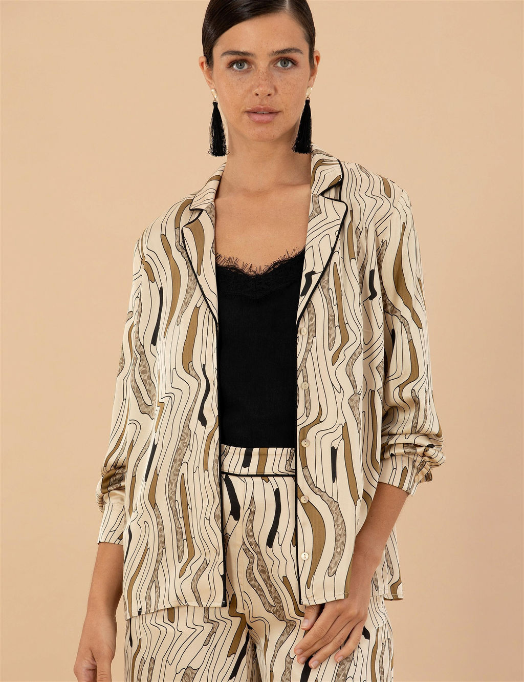 Krem Regular Fit Uzun Kollu Saten G_mlek