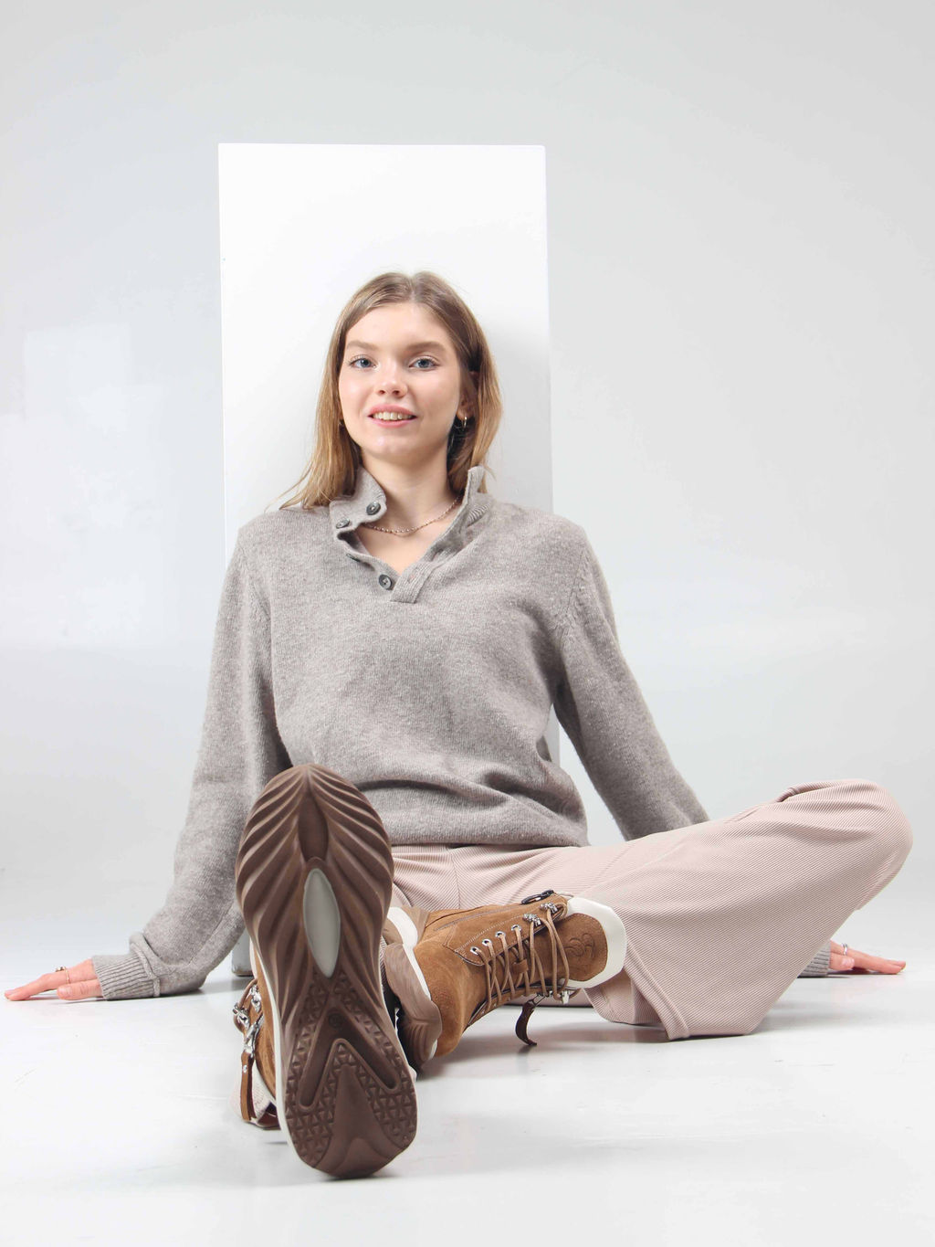 Ботинки 261.uno2br. светло коричневый замша перла/Мех