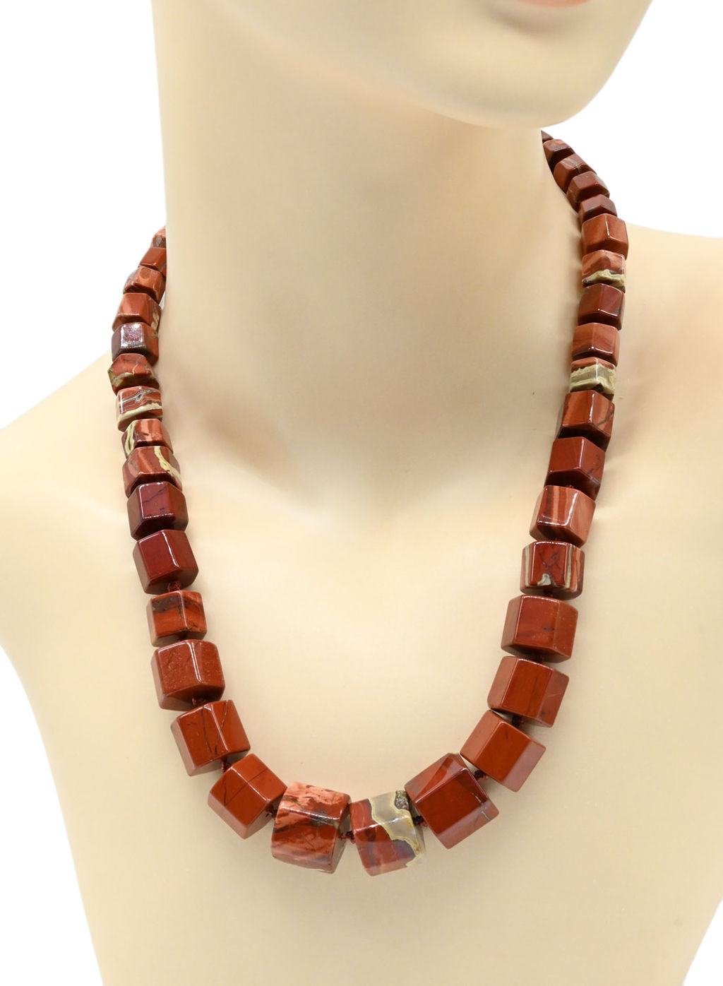 Колье из яшмы красной цилиндр на увеличение, 50см