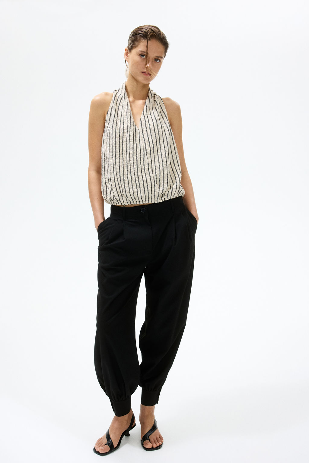Top efecto arrugado con escote en V - H&m фото 5