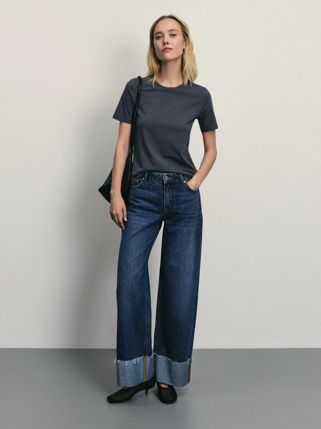 Базовая футболка из эластичного хлопка / Zarina  фото 2