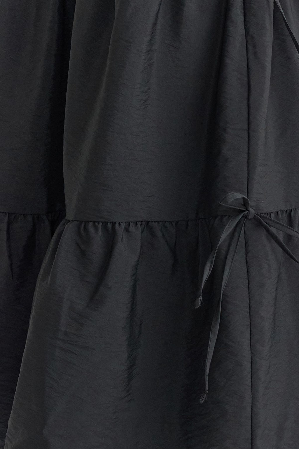 TRENDYOLMILLA Siyah Parasut Kumas Kurdele Detayl? A-line Maxi Boy Dokuma Etek TWOSS25ET00033 фото 4