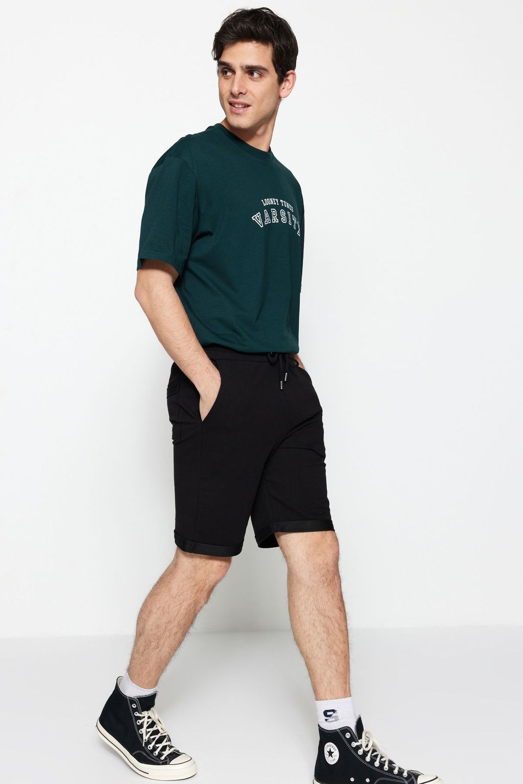 Siyah Regular/Normal Kesim Orta Boy Lastik Belli Bagc?kl? Duble Paca Sort TMNSS21SR0046