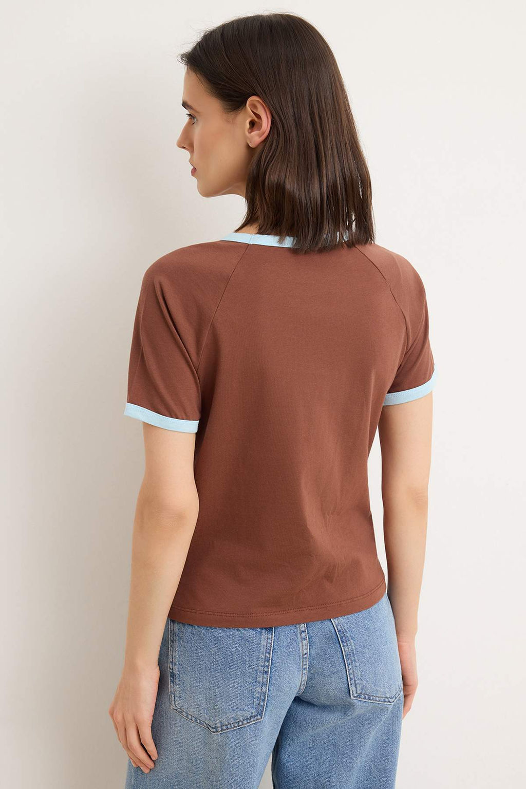 Kahverengi Slogan Regular Bisiklet Yaka Reglan Kol K?sa Tok %100 Pamuk Orme T-Shirt TWOSS26TS00205 - Trendyolmilla фото 4