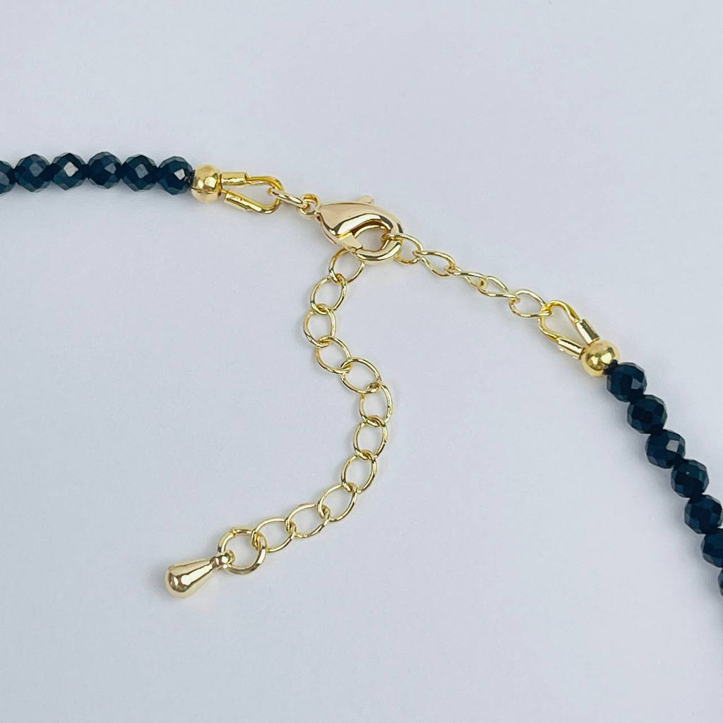 Колье из Шпинели