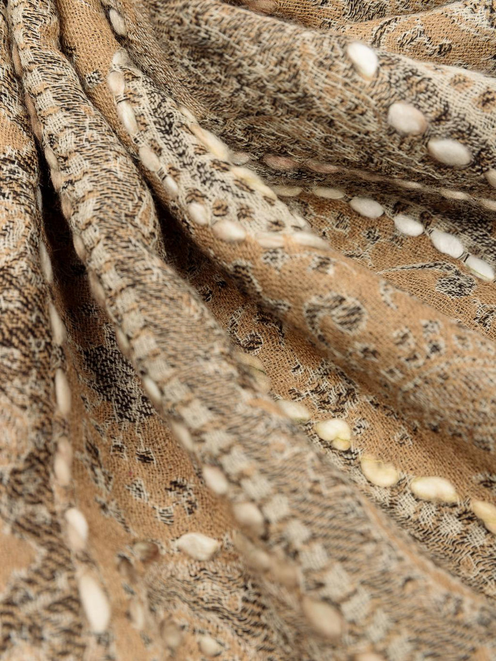 Палантин с вышивкой (шерсть вареная) в ассортименте № Тк906/44 - Ганг фото 3