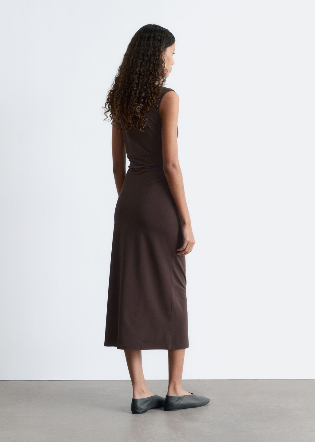Vestido midi drapeado sin mangas - H&m фото 6