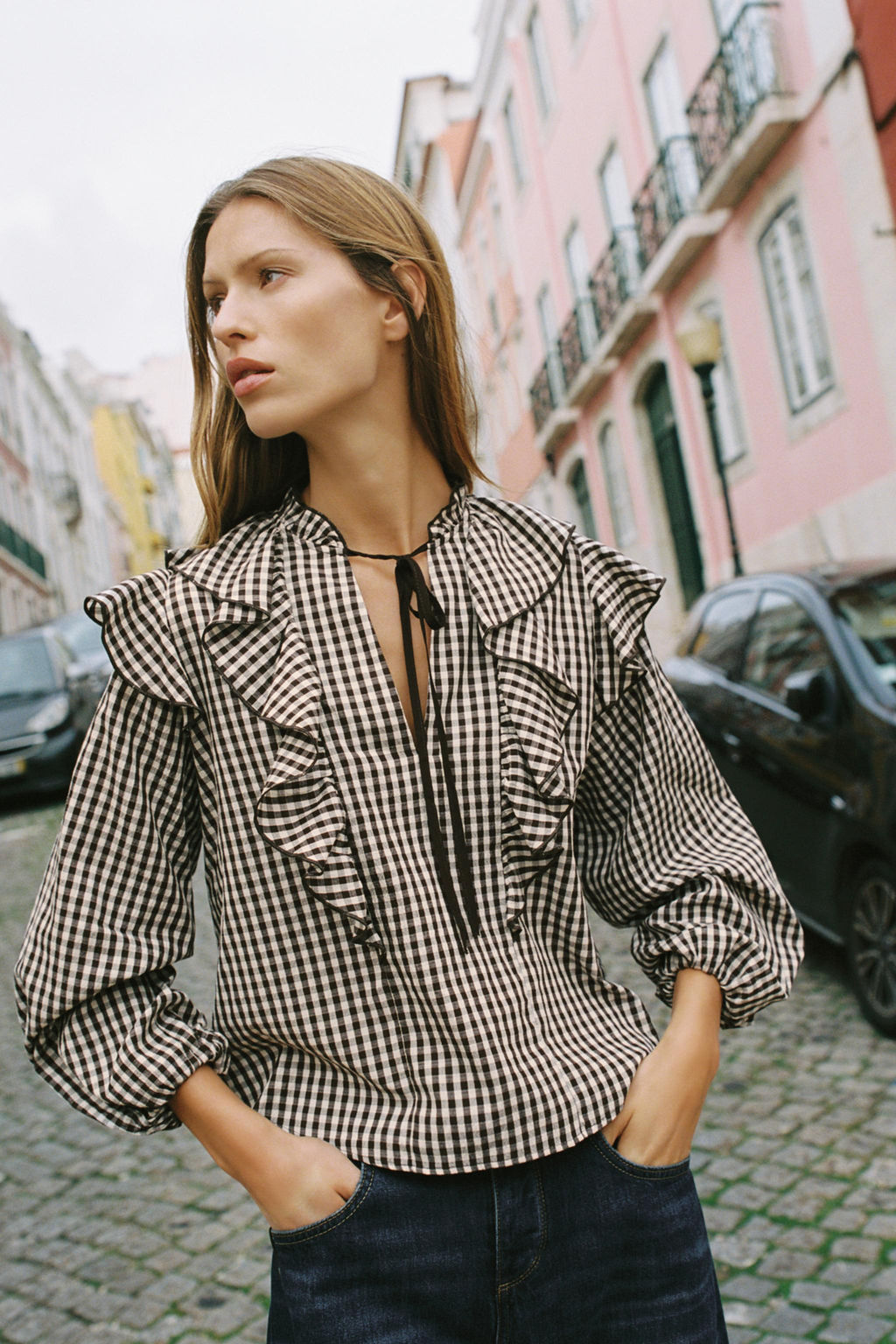 RUFFLED GINGHAM BLOUSE - Zara фото 15
