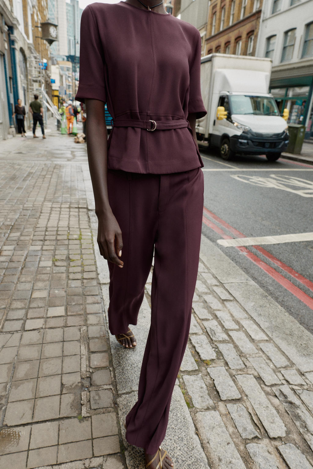 STRAIGHT-LEG SEAM TROUSERS - Zara фото 3