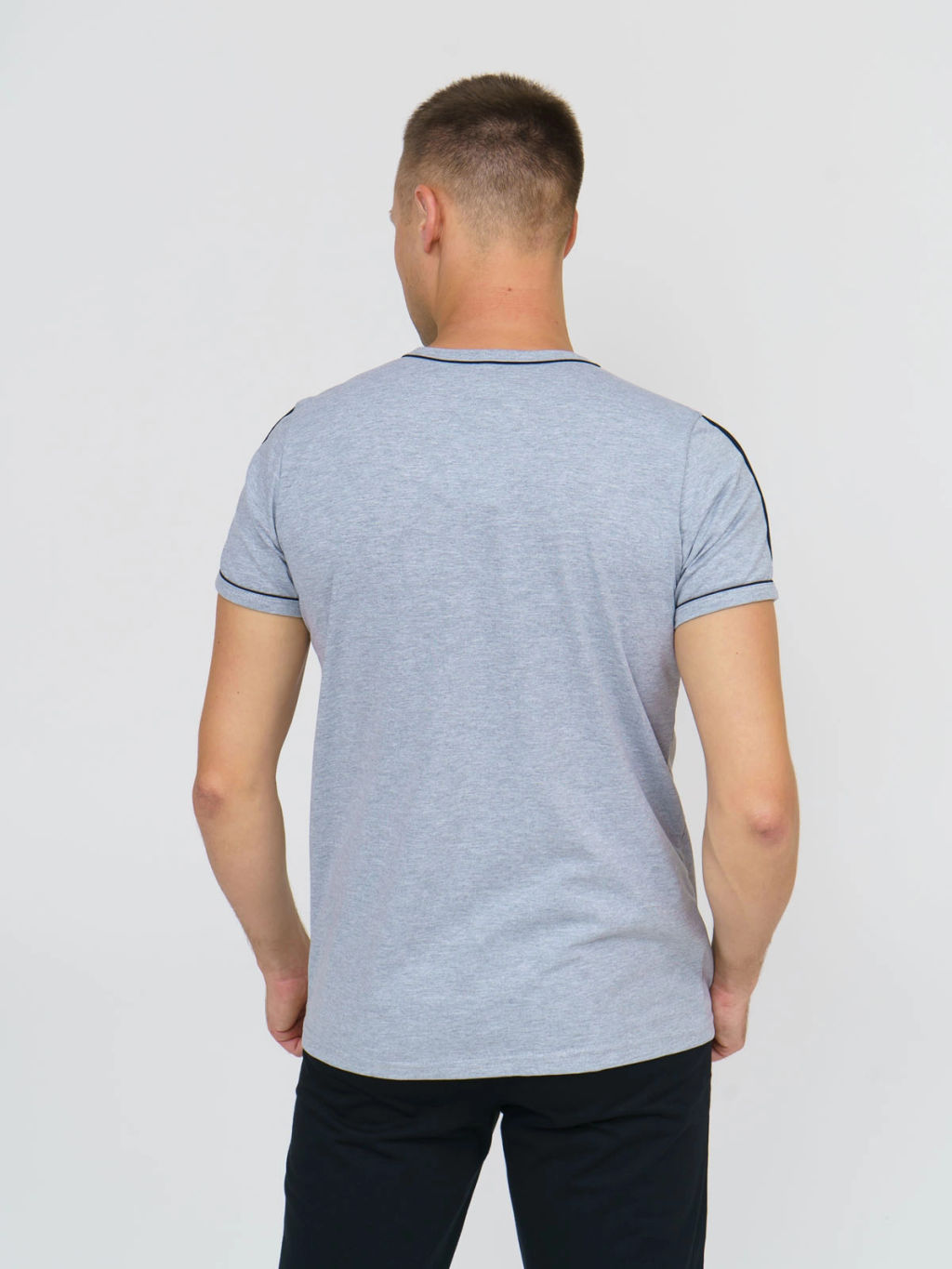 Футболка мужская, цвет серый