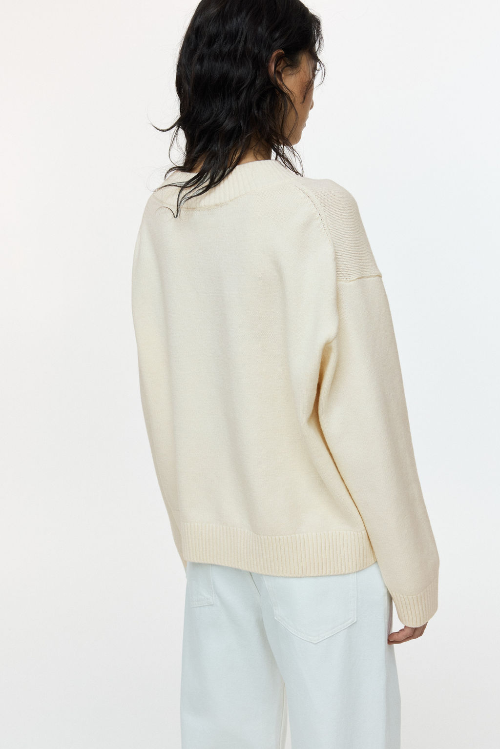 Jersey con escote en V - H&m фото 6