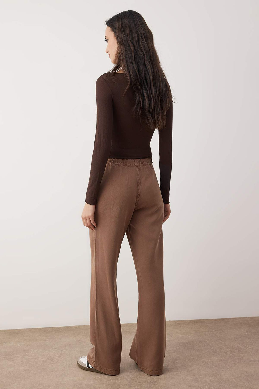 Bej More Sustainable %100 Tencel Beli Lastikli Yuksek Bel Jeans TWOSS24JE00203 - Trendyolmilla фото 14