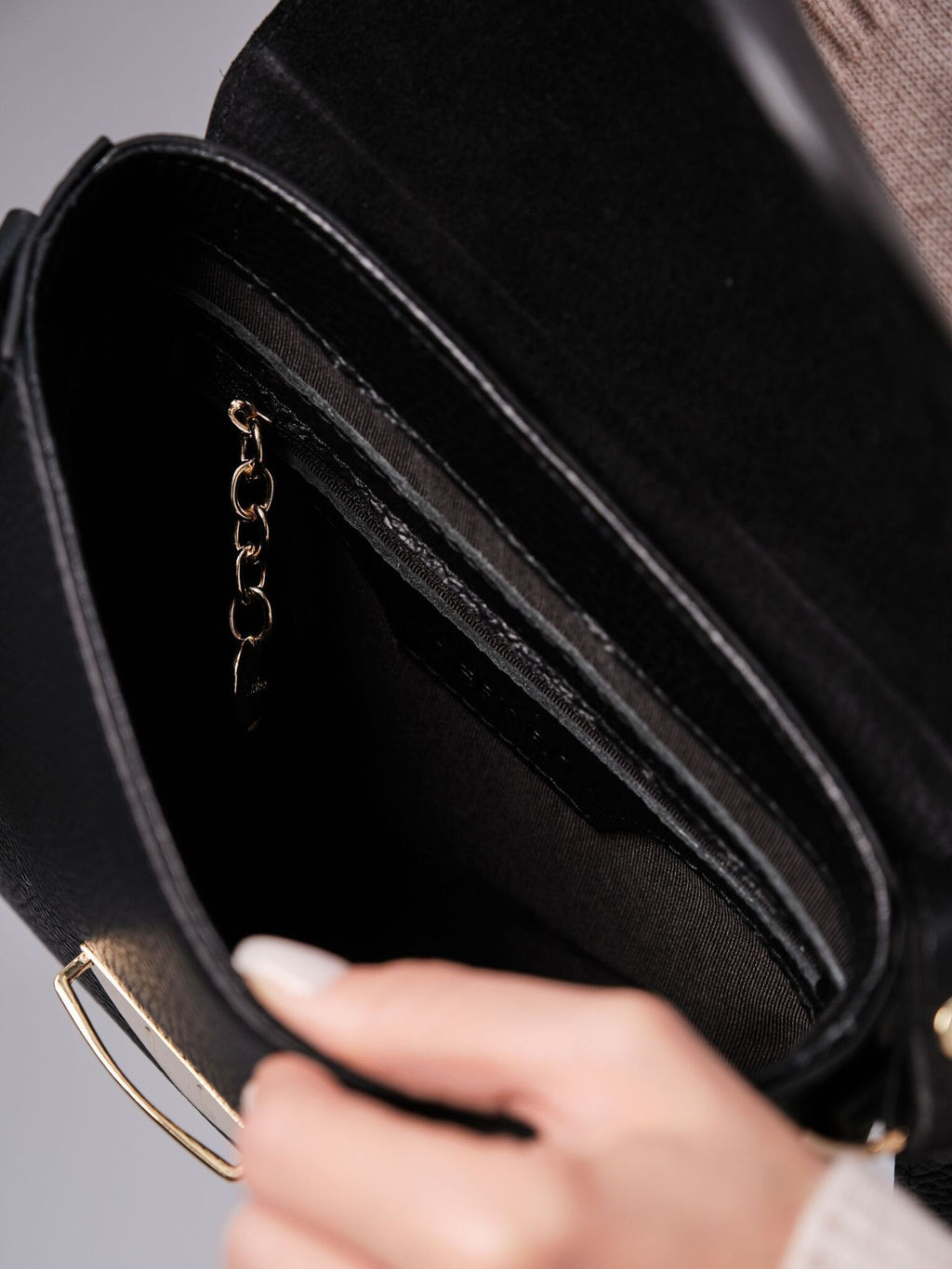 Сумка кожаная через плечо Deboro 3158 черный