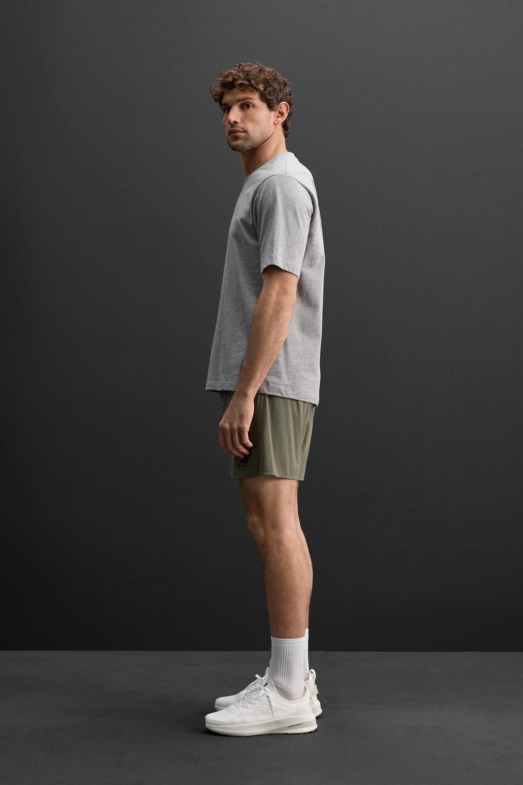 GRAPHIC PRINT T-SHIRT - Zara фото 4