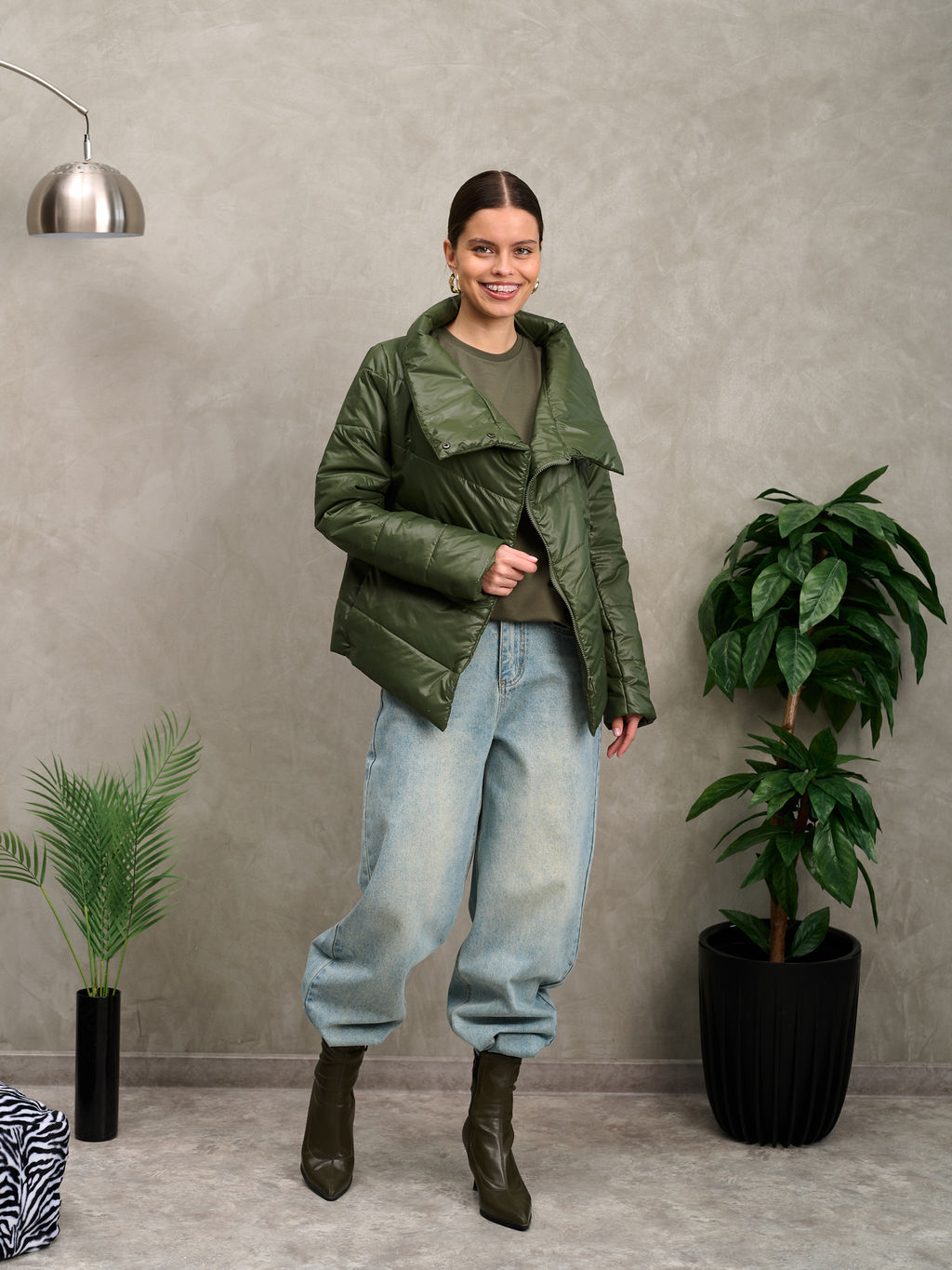 Куртка женская "Асимметрия" хаки