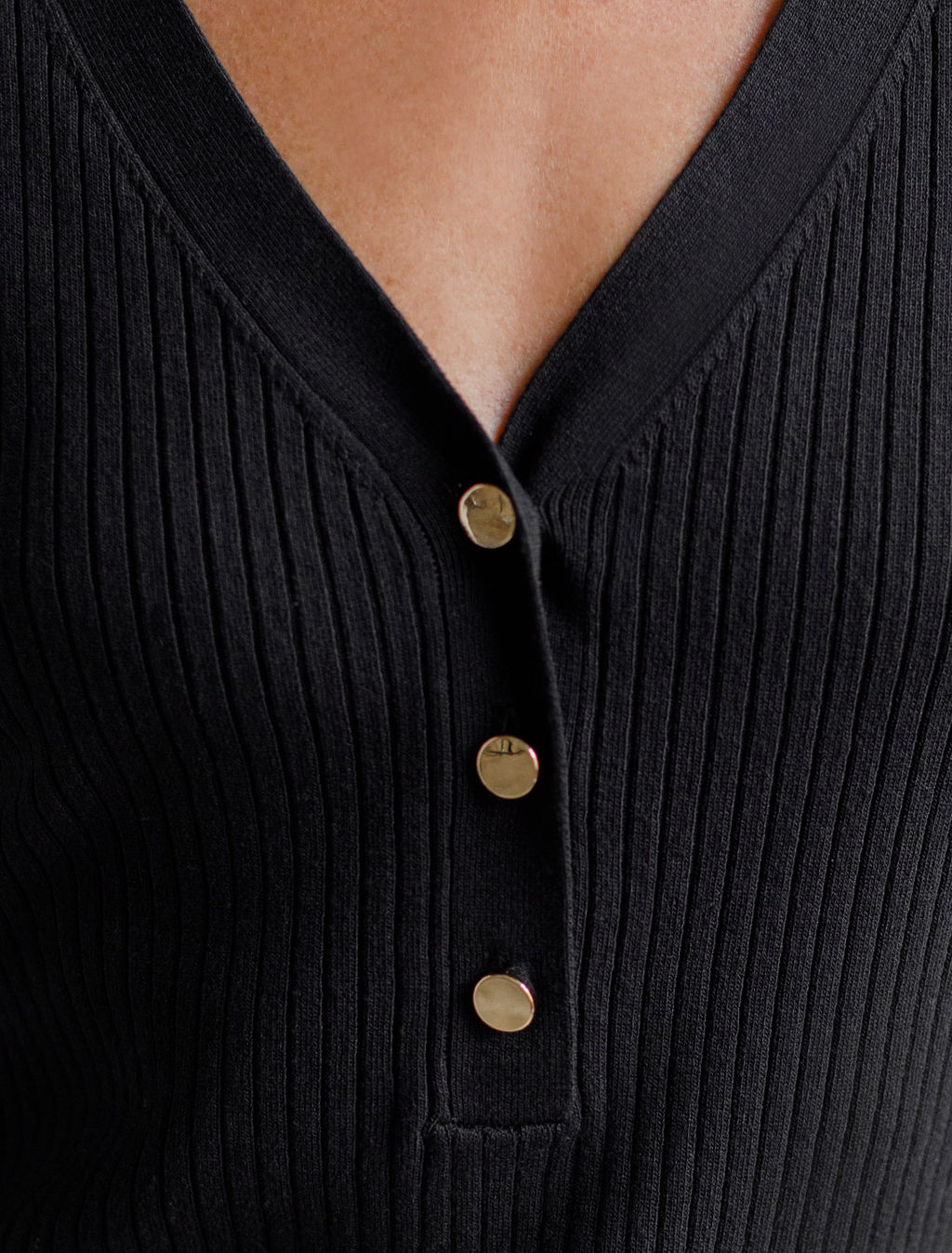 Джемпер Vilatte D39.337 из вискозы с нейлоном черный  фото 2