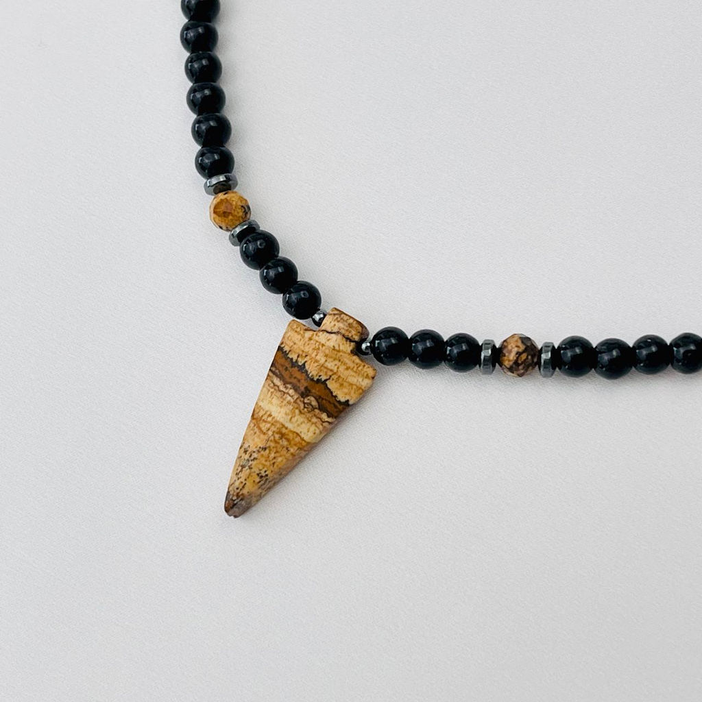 Бусы из черного Агата и песочной Яшмы с кулоном 40 см +