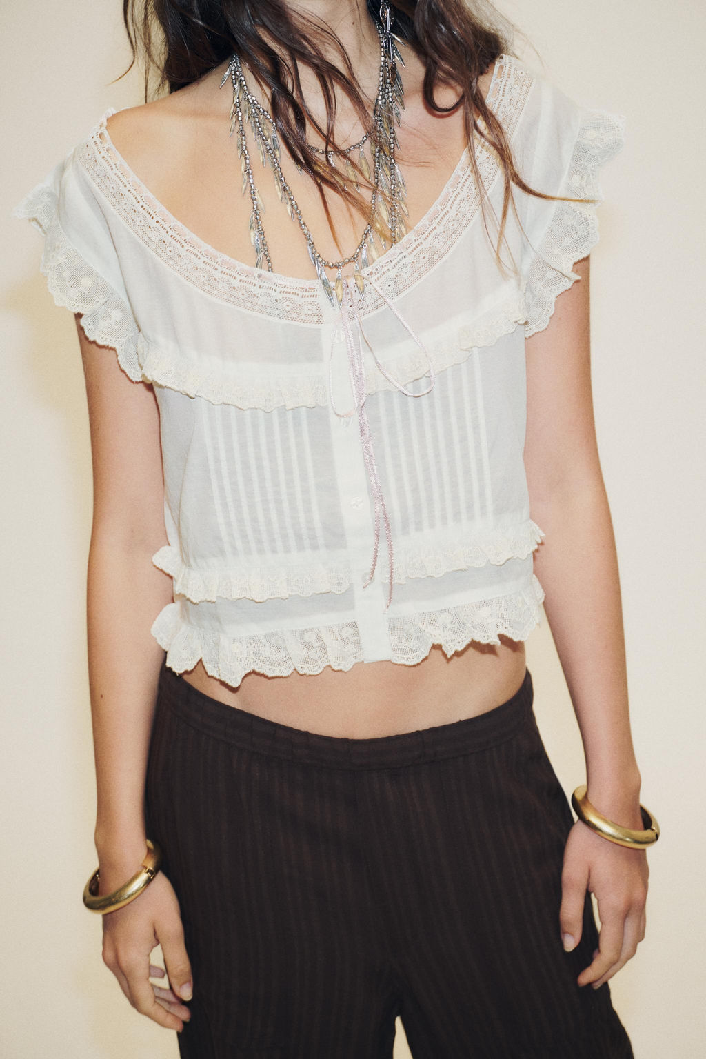 EMBROIDERED GAUZE CROP TOP WITH BOW - Zara фото 3