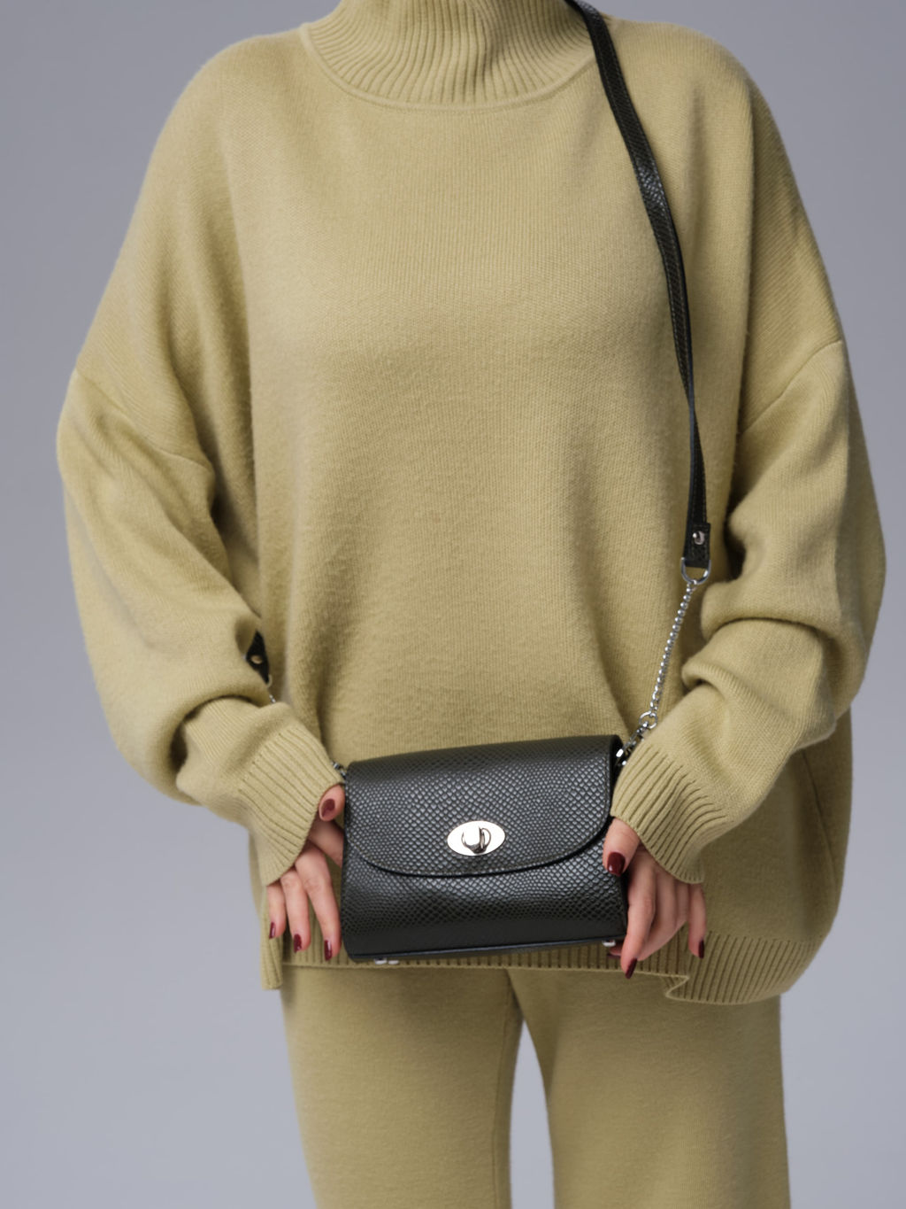 Кожаная сумка Deboro 30300 олива/аризона