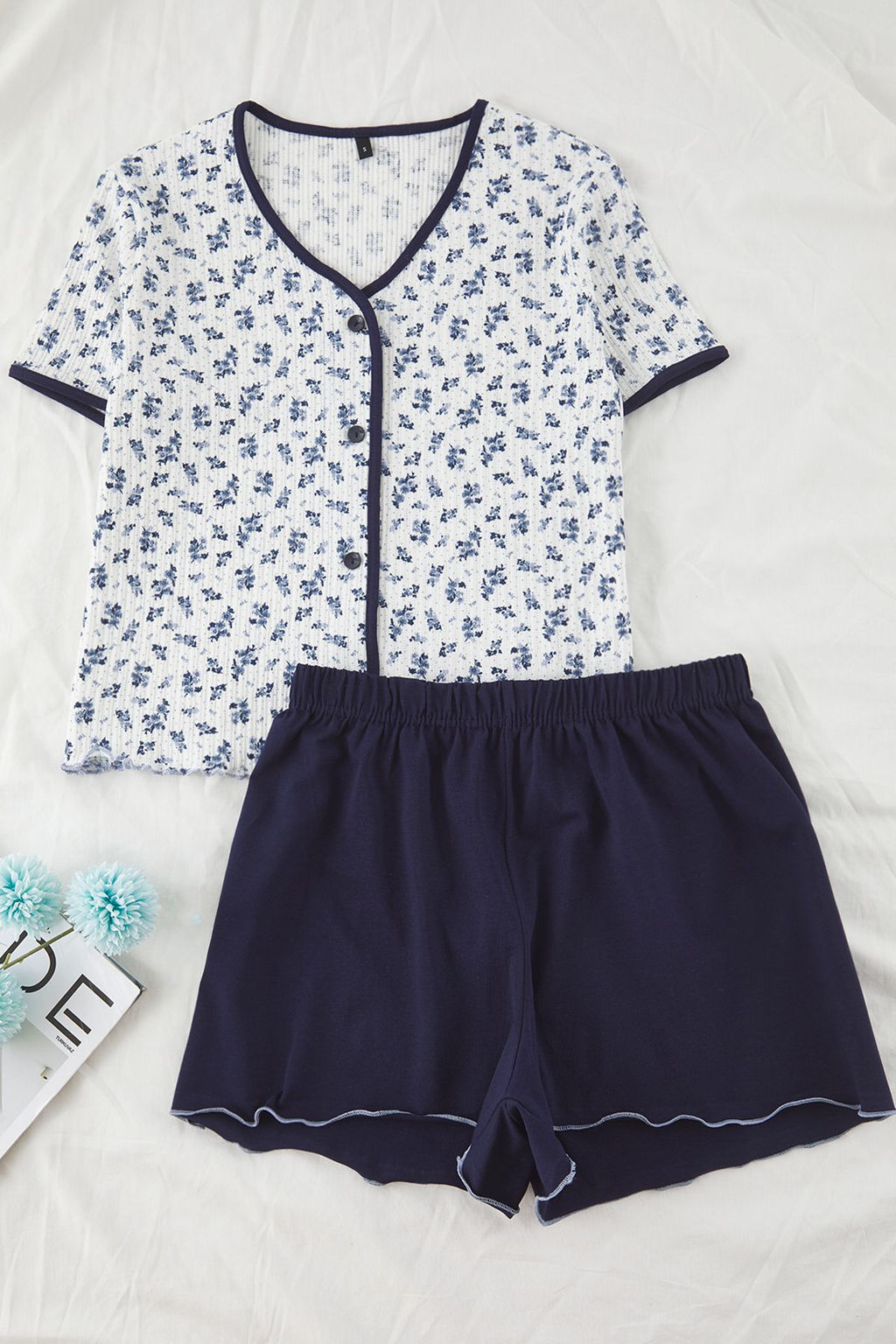 Trendyolmilla Lacivert-Beyaz Pamuklu Cicekli Biyeli Fitilli Orme Pijama Tak?m? THMSS25PT00432 фото 5