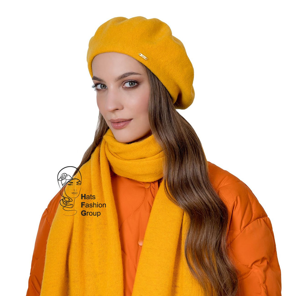 ЖАКЛИН берет женский