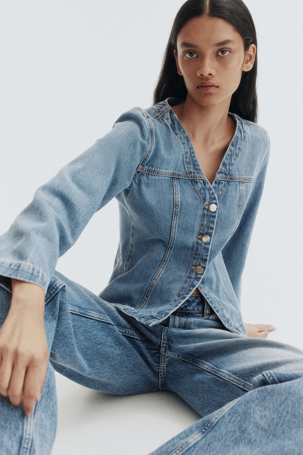 Chaqueta denim con escote en V - H&m фото 2