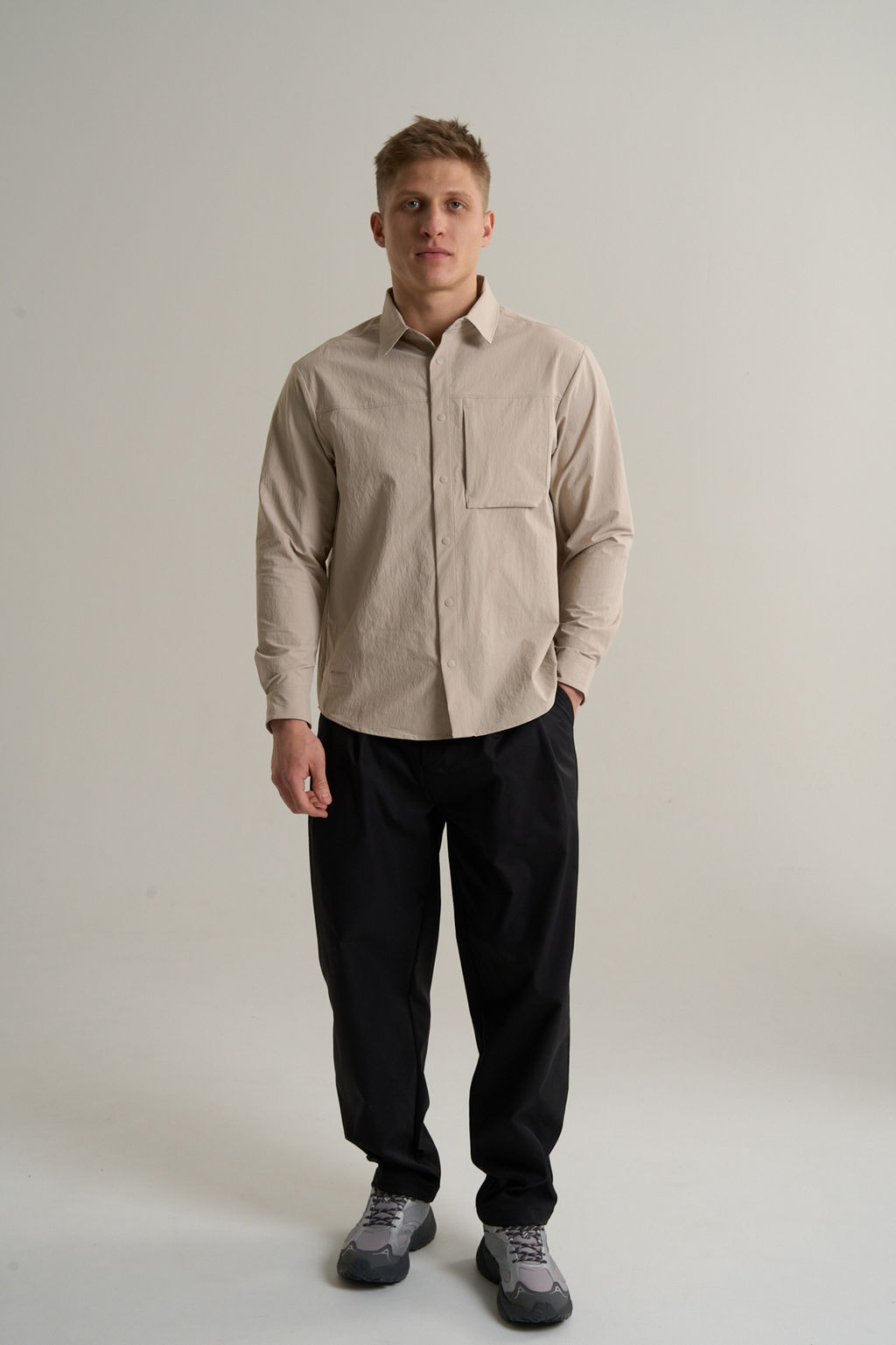 Брюки текстильные Черный COMMUTE Woven Track Pants - Anta фото 2