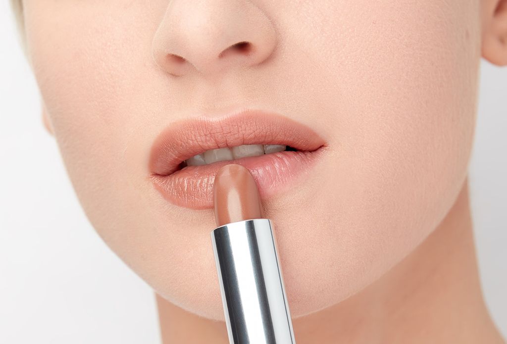 ARTDECO Помада для губ увлажняющая PERFECT COLOR LIPSTICK тон 851, 4 г  фото 2