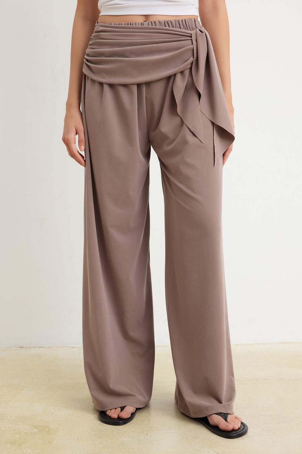 Vizon Premium Lyocell Icerikli Wide Leg Kusakl? Normal Bel Uzun Orme Pantolon TWOSS26PL00165 - Trendyolmilla фото 3