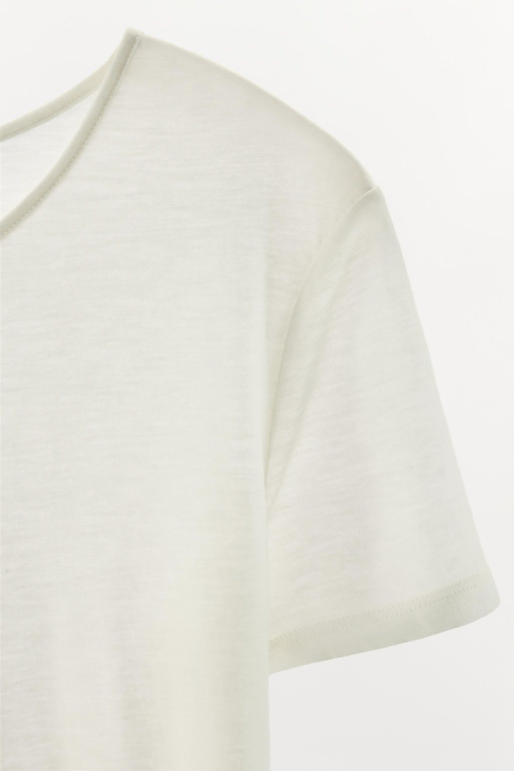 CAMISETA LISA MEZCLA LANA / Blanco - Zara фото 8