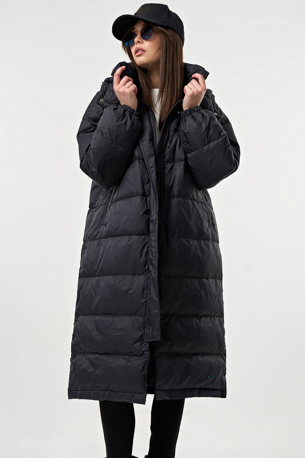 Пальто пуховое черное