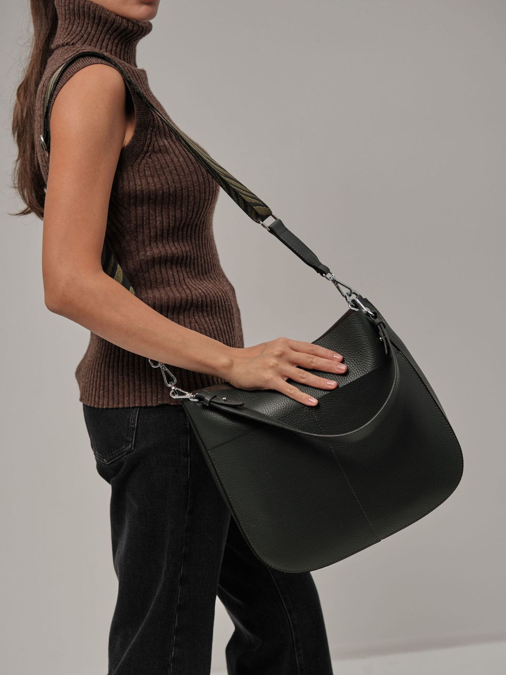 Сумка кожаная на плечо Azaro 30868 дремучий лес