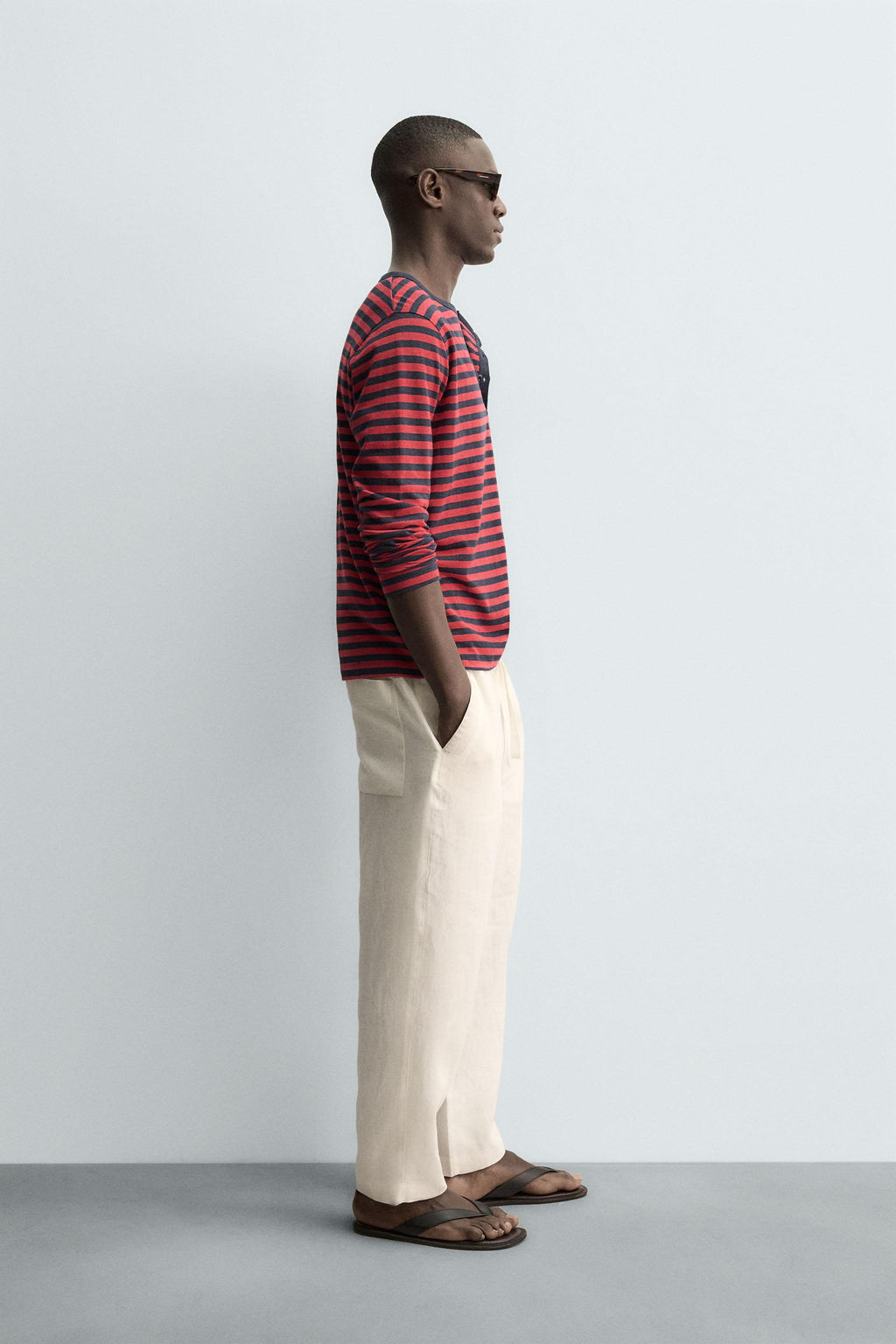 CAMISETA CUELLO PANADERO RAYAS LINO - ALGOD?N / rojo/marino - Zara фото 4