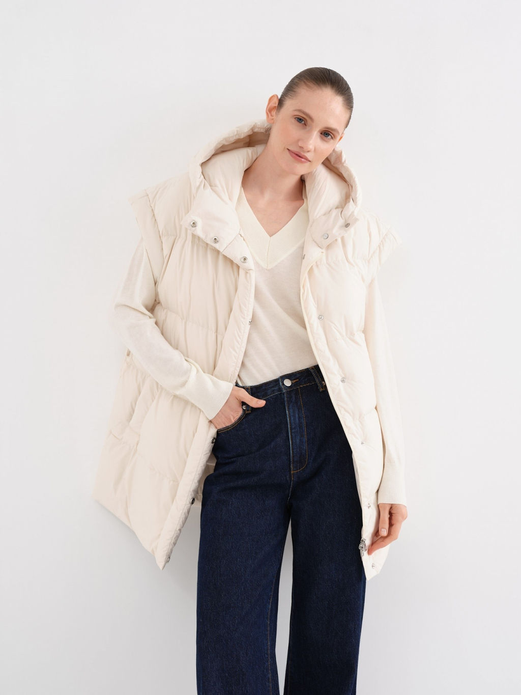 Conso/WDM 230558 - milk Пуховый жилет  фото 6