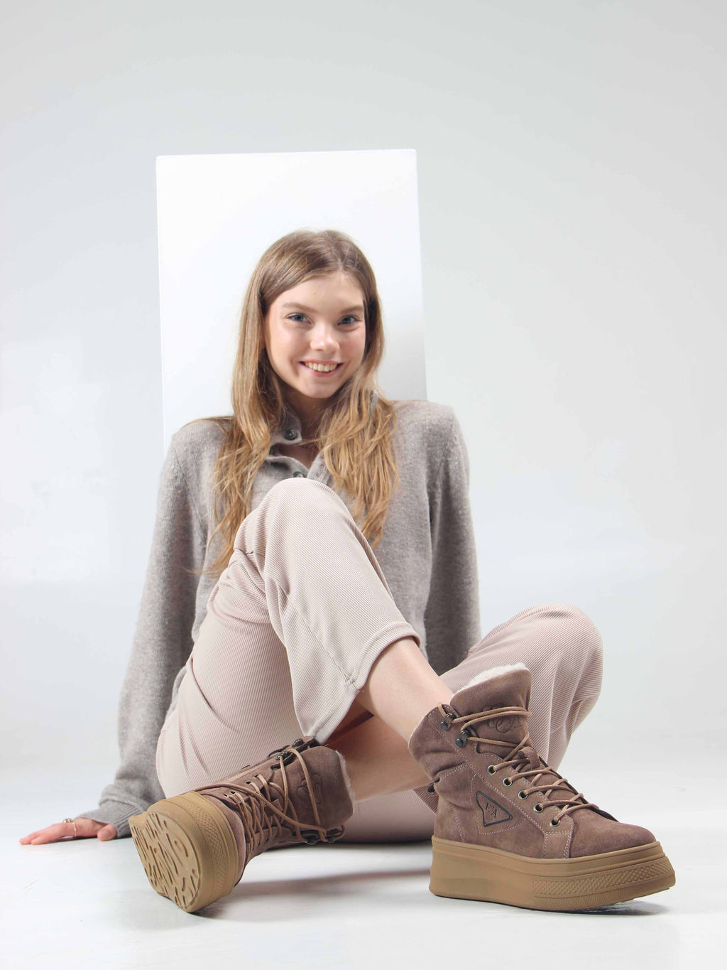 Ботинки 216.warmbr. капучино замша/Байка