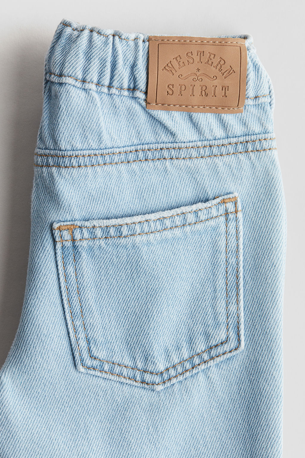 Vaquero en denim de algod?n