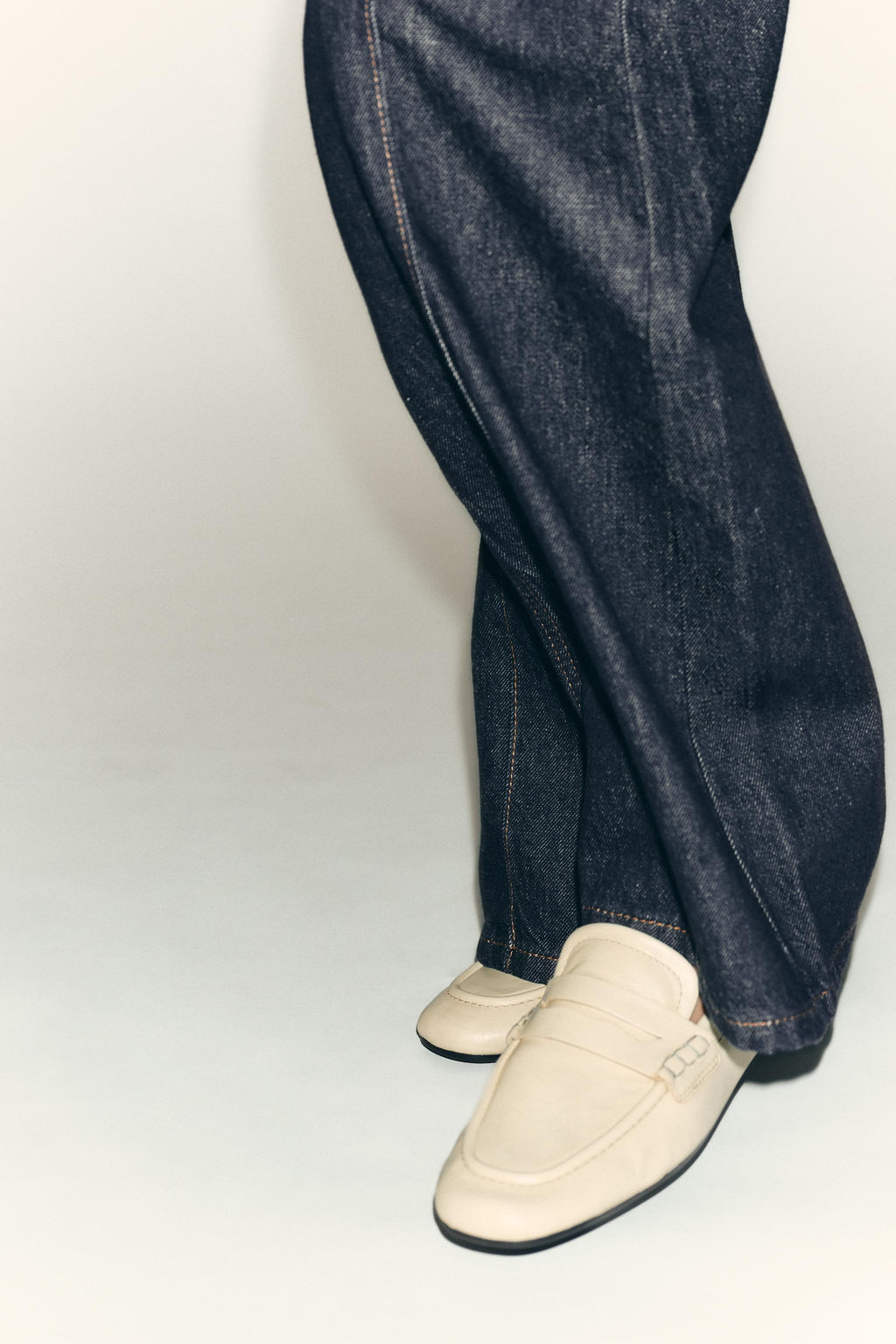 LEATHER PENNY LOAFERS - Zara фото 2