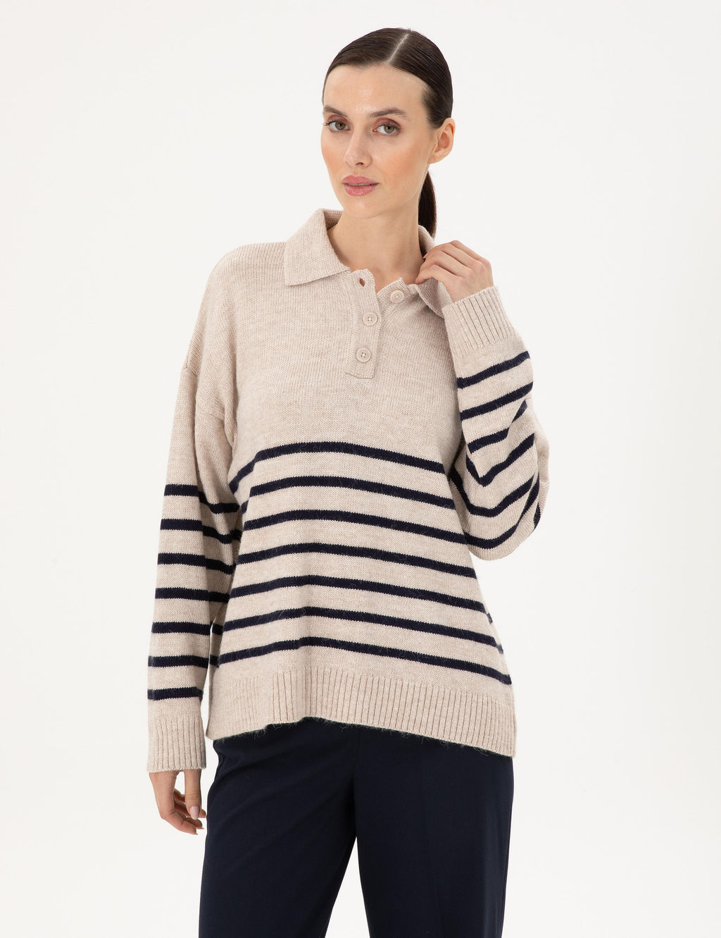 Ekru Comfort Fit Kazak