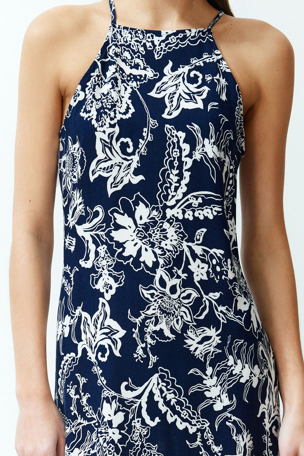 TRENDYOLMILLA Lacivert Cicekli Duz Kesim Viskon Maxi Dokuma Elbise TWOSS24EL00524  фото 4