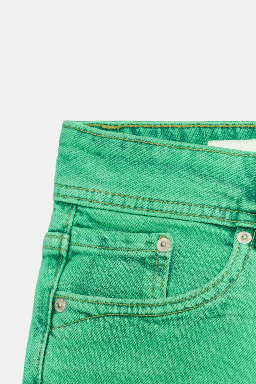 SHORTS MINI DENIM TRF TIRO BAJO / Verde