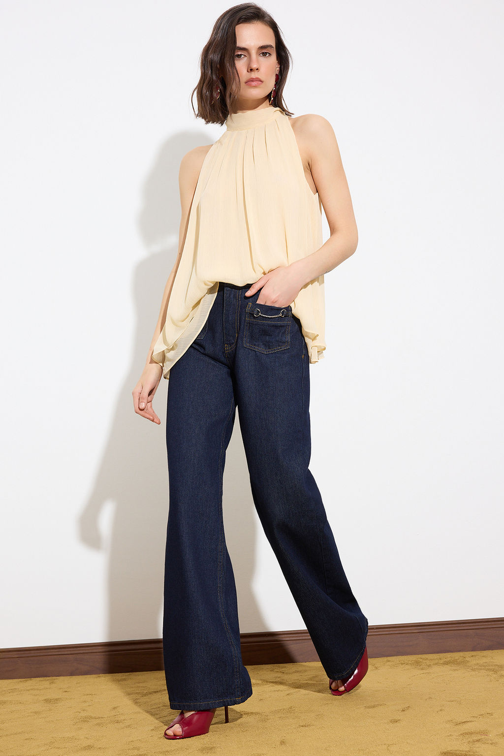 Koyu Mavi Cep Detayl? Yuksek Bel Wide Leg Jeans TWOSS26JE00028 - Trendyolmilla фото 3
