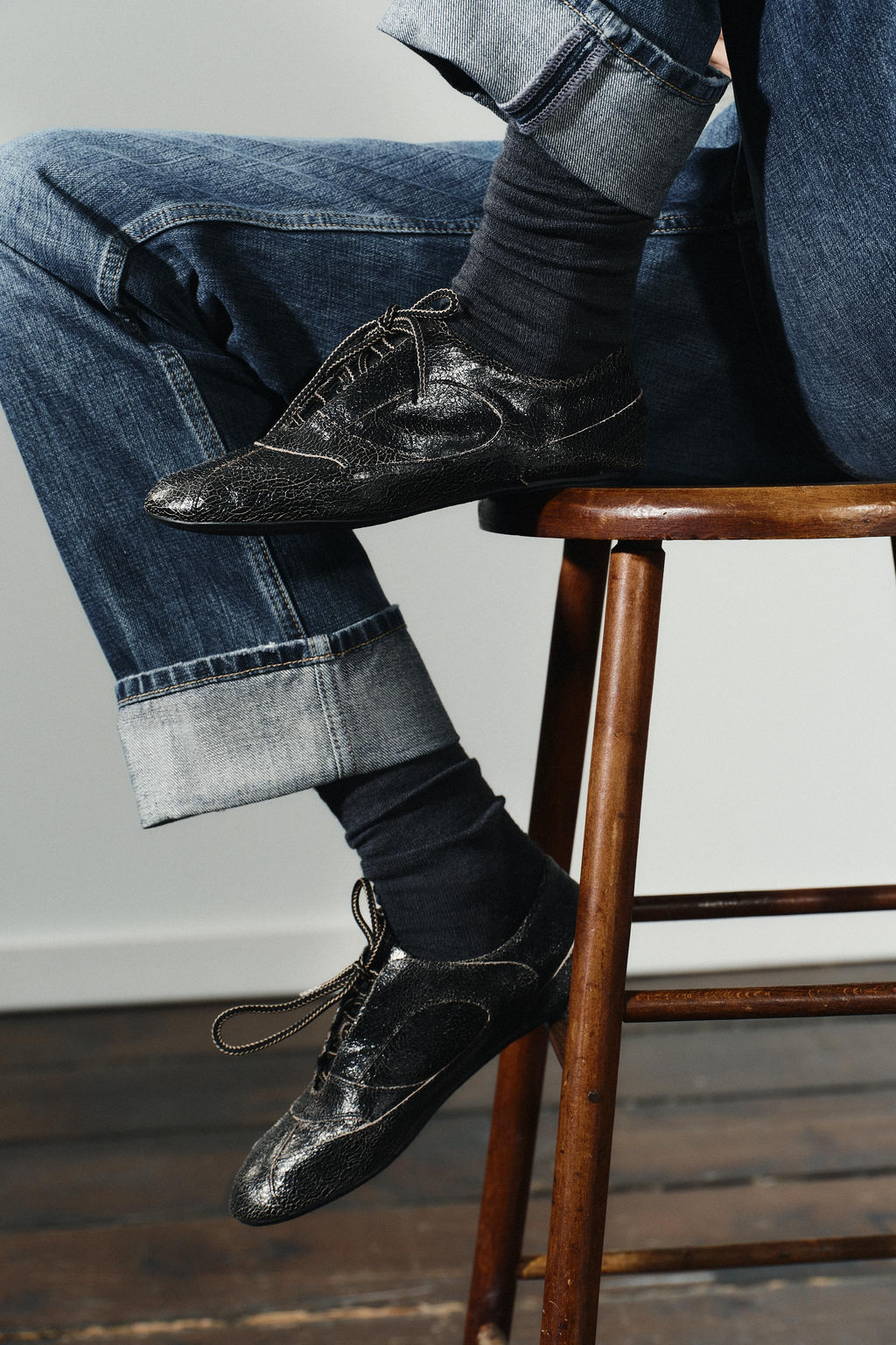 WORN EFFECT LEATHER SHOES