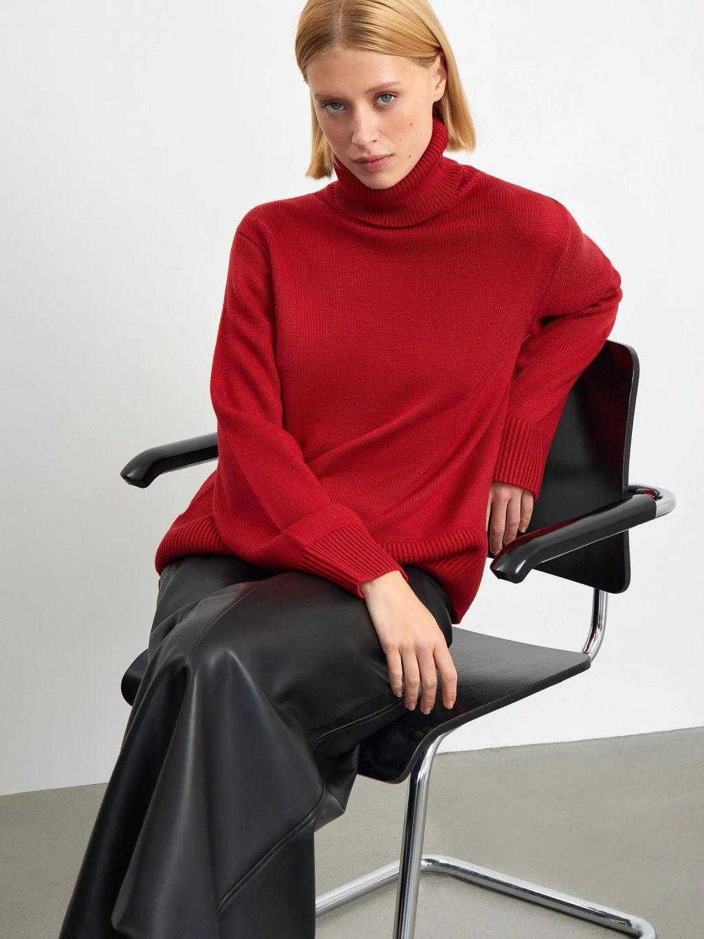 EMKA // Свитер с высоким воротником  фото 2