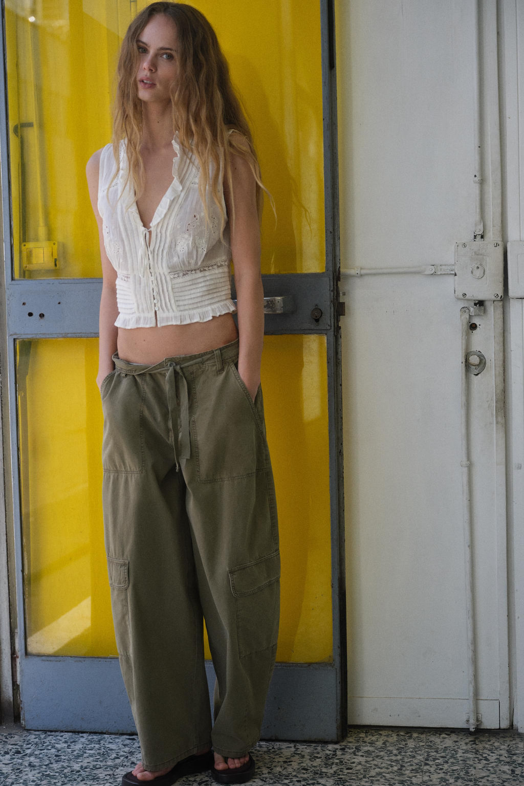 EMBROIDERED TIE TOP - Zara фото 9