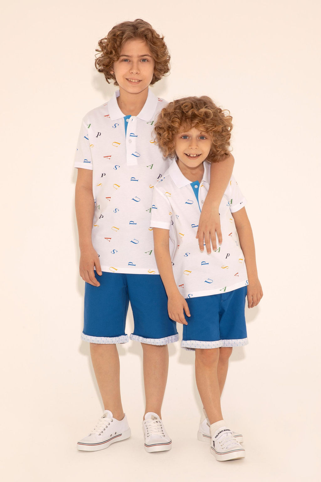 Футболка U.S. Polo Assn для мальчиков из хлопка белая  фото 10