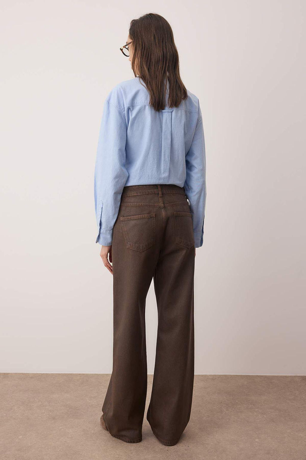 Kahverengi Normal Bel Denim Uzeri Kaplama Detayl? Deri Gorunumlu Wide Leg Jeans TWOAW26JE00117 - Trendyolmilla фото 4