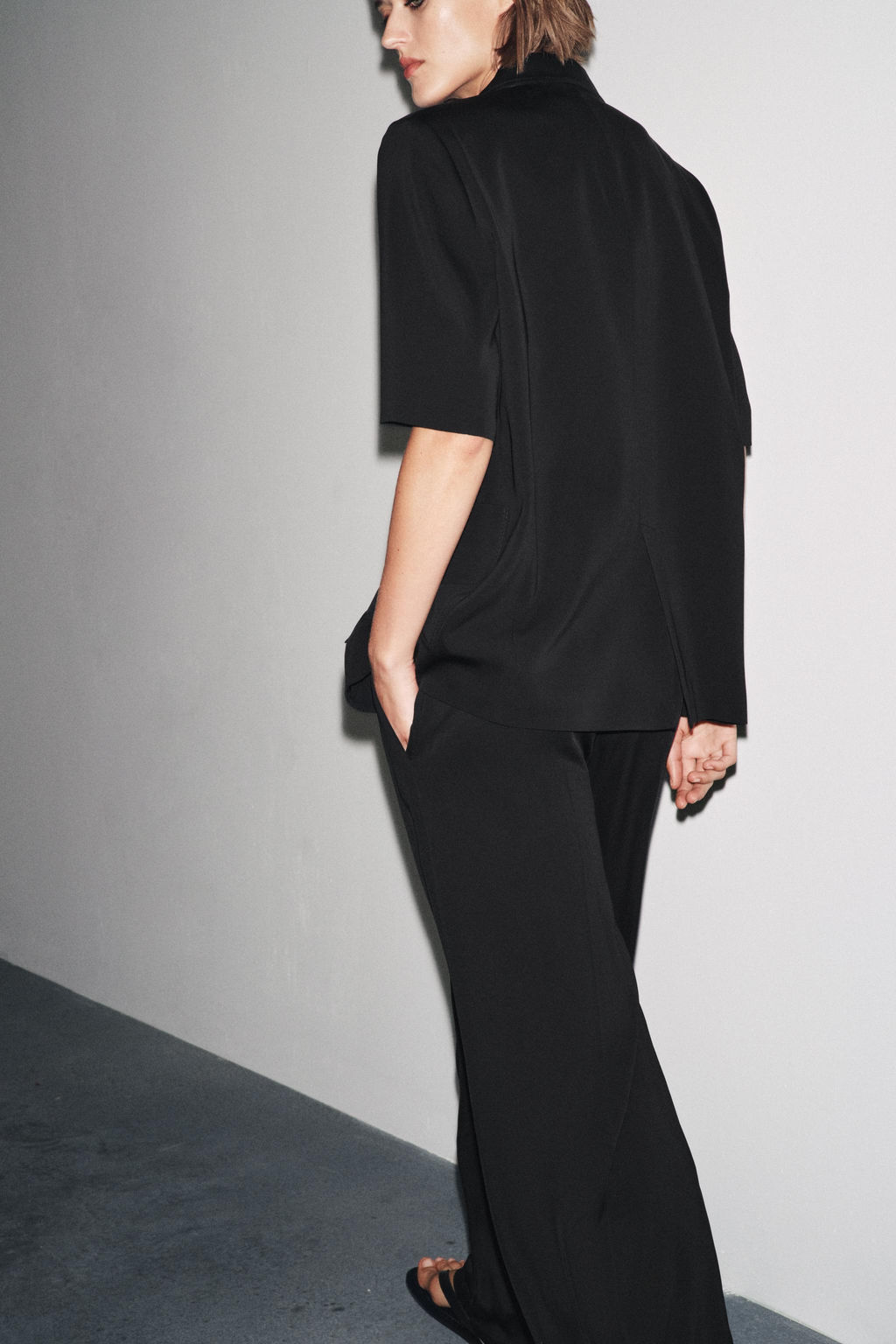 ZW COLLECTION SHORT SLEEVE BLAZER - Zara фото 3