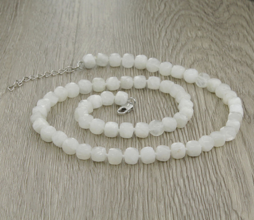 Лунный камень (Индия) 7мм кубики гранёные, "Текта" бусы 50см